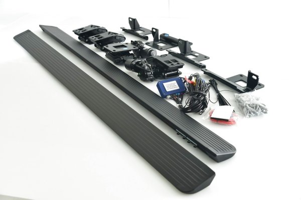 画像1: ジムニーシエラ JB74 オートサイドステップ ※予約受付約40日入荷 (1)