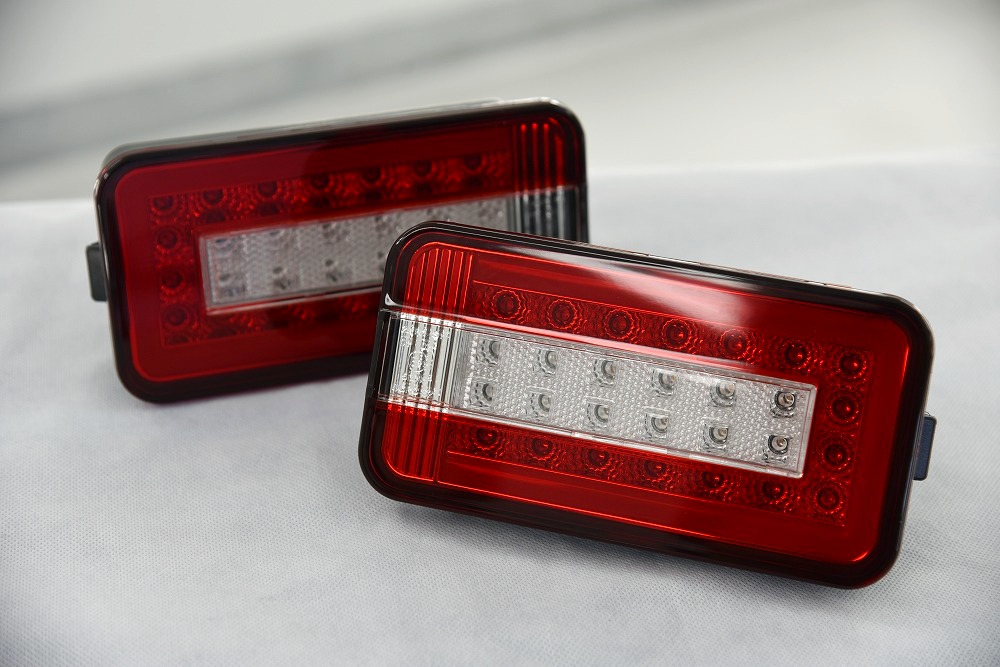 キャリイDA16　フルLED TRUCKER レッドクリア ストリームモデル